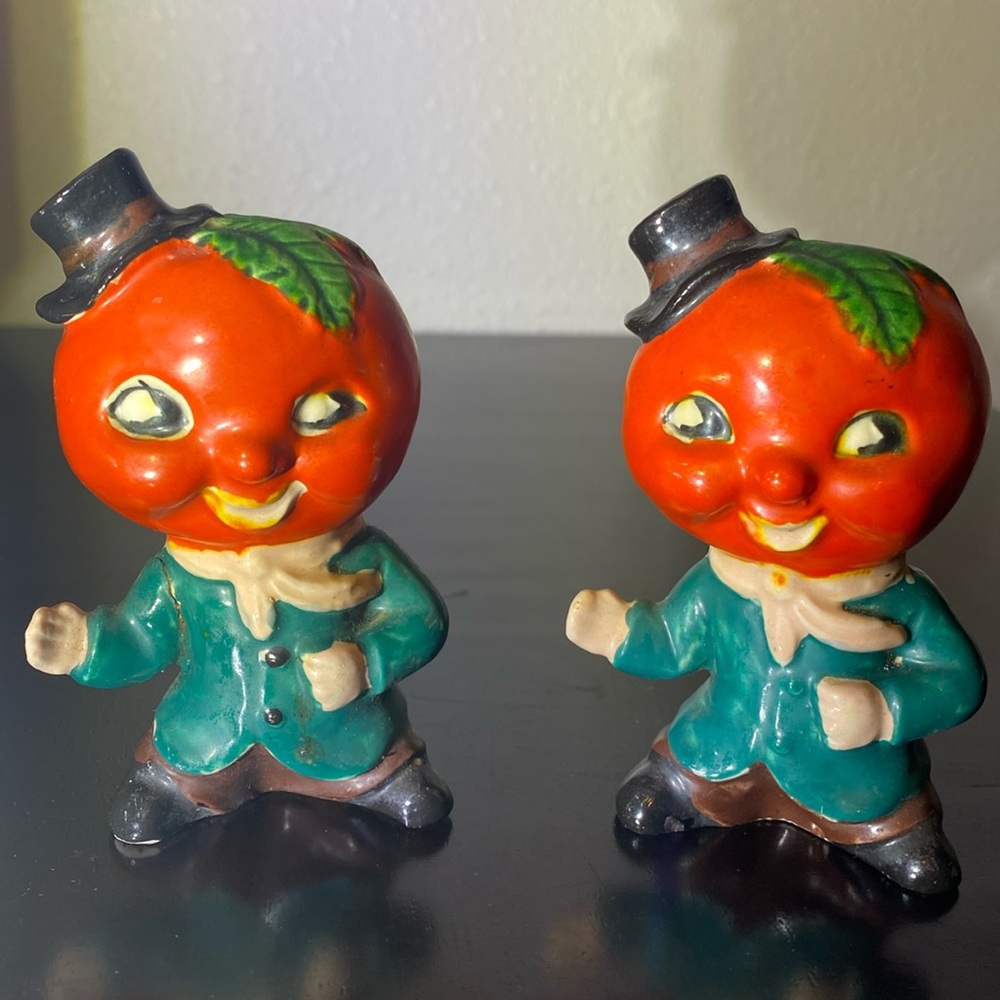 1950's Anthropomorphic Tomato Head Guys with Top Hats Salt and Pepper Shaker Set